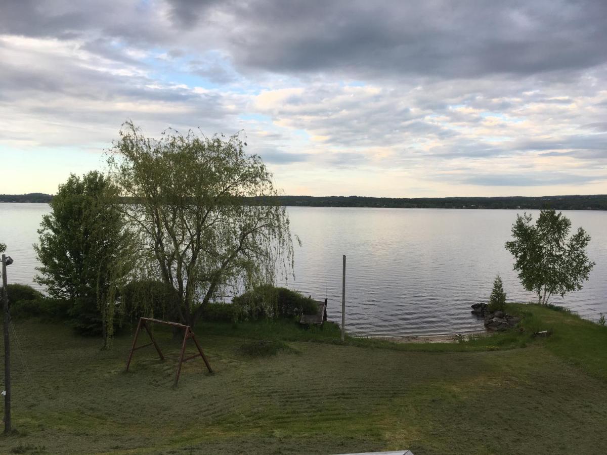 La Grange Sur Le Lac App A Et B Saint Romain Exteriör bild